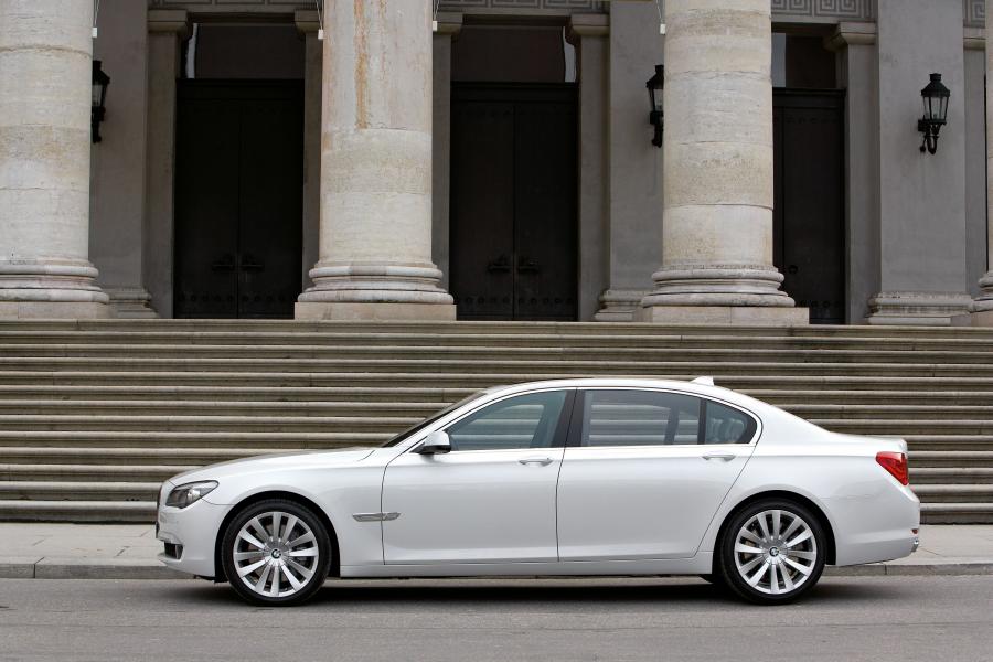  BMW 760iL 2009 года  (фото 44 из 44)